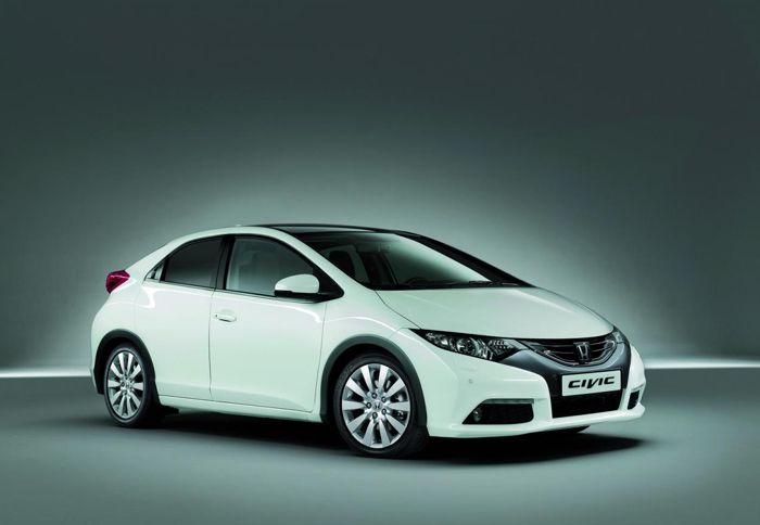 Πως μπορεί η Honda να διαφοροποιήσει το Civic τόσο πολύ από τον ανταγωνισμό την ώρα που οι υπόλοιποι κάνουν σχεδόν μία από τα ίδια; Μήπως επειδή είναι